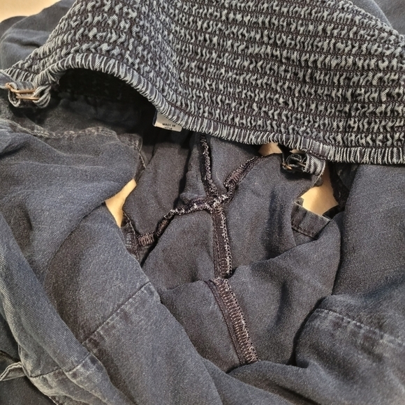 Old Navy Lyocell Denim Jumper Romper 1 Piece Outfit Women's Size Medium - Picture 4 of 13